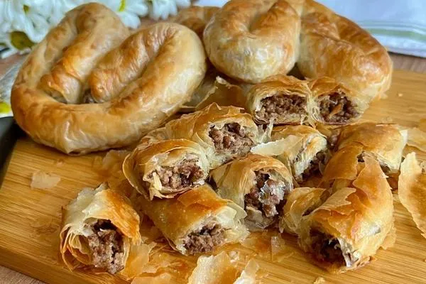 Kıymalı Börek